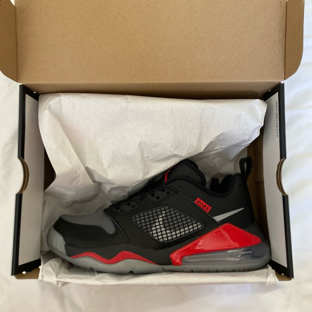 Nike Jordan Mars 270 Low